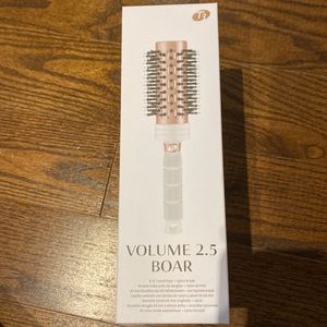 T3 Volume 2.5 Boar hair brush new with box